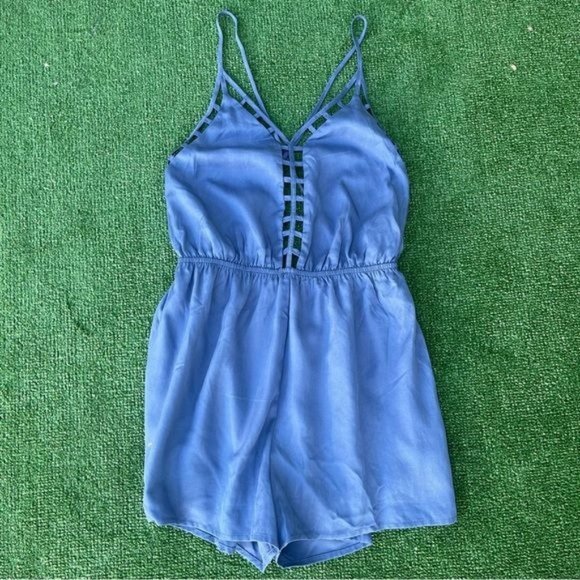 Blue Cutout Backless Romper Size XS by Sugar Lips Size XS - Picture 4 of 10